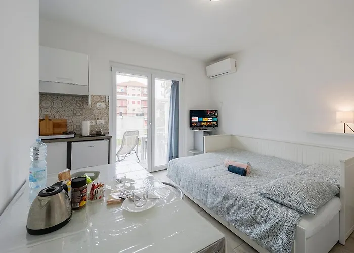 Il Gattino Di Porto 4 - Terrazzo Piscina * Imperia